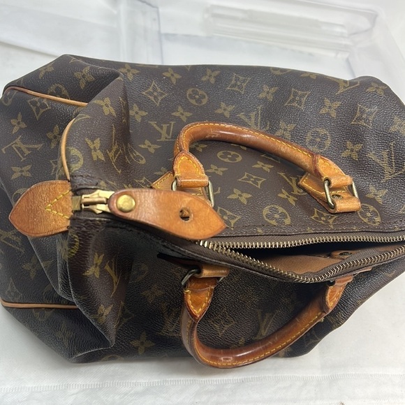 Louis Vuitton 30 Speedy Satchel - Picture 14 of 14